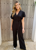 STIJLVOLLE JUMPSUIT MET V-HALS EN RUFFLE MOUWEN