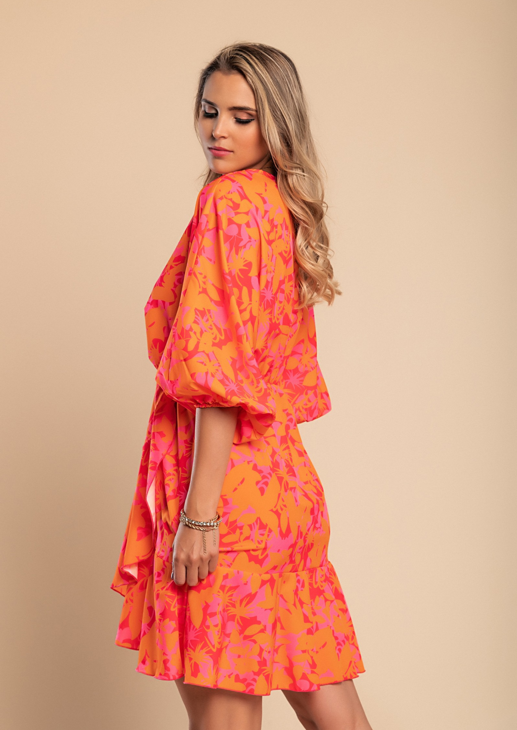 BOHEMIAN BLOEMENPRINT MODEL JURK