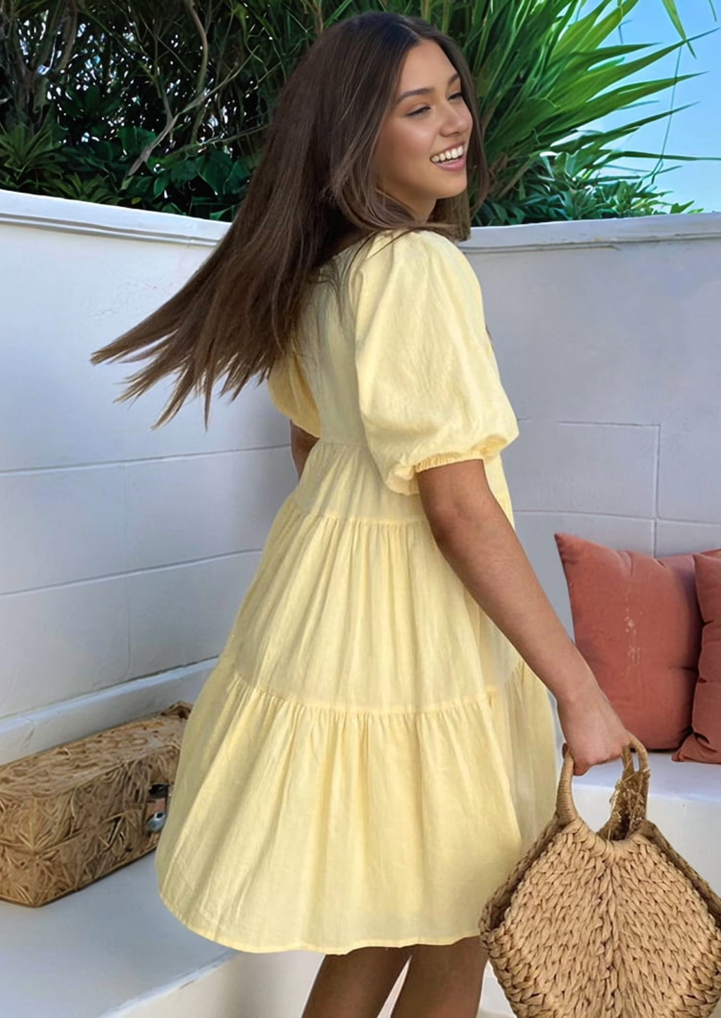 V-HALS RUFFLED MODEL MIDI JURK
